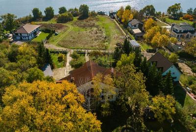Casă individuală cu 7 camere cu Piscina în Izvorani - 3