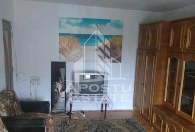 Apartament 3 camere ,semidecomandat ,Lipovei - 2