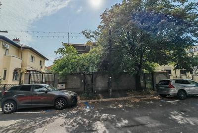 Casă cu 14 camere cu Canalizare în Arcul de Triumf - 29