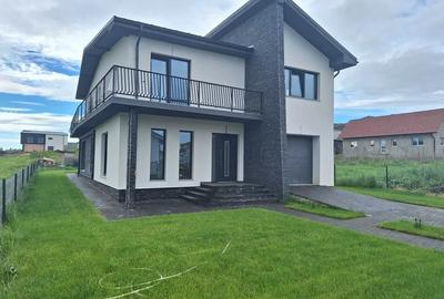 Casa individuala 5 camere, 230mp, garaj, terasa, teren 716mp, in Chinteni - 2