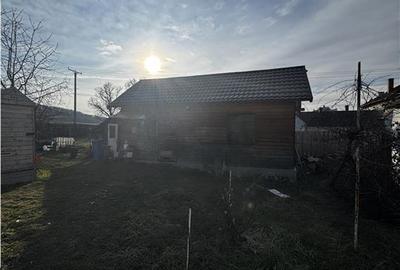 Casă cu 2 camere cu Teren 1000 Mp în Central - 14