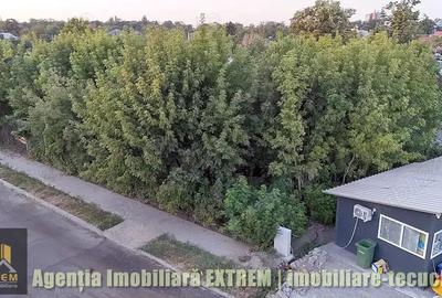 Teren intravilan de 711 mp in Tecuci, in zona 8 col?uri, deschidere 32mp - 4