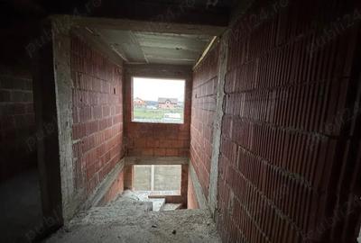 Casă cu Teren 330 Mp în Dragșina - 6