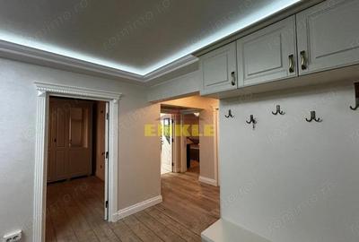 Apartament cu 3 camere decomandat în Central - 2