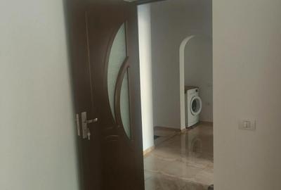 Apartament cu 2 camere decomandat în 1 Mai - 3