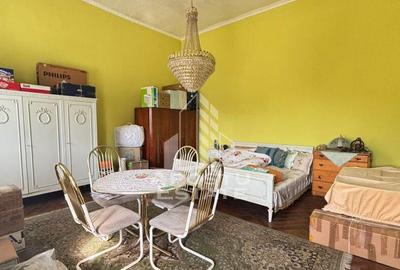 Apartament cu 4 camere semidecomandat în Fabric