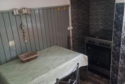 Apartament cu 3 camere decomandat în Central - 2