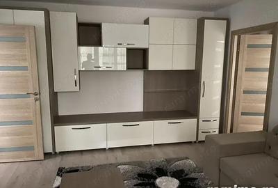 Apartament cu 2 camere decomandat în Medicină