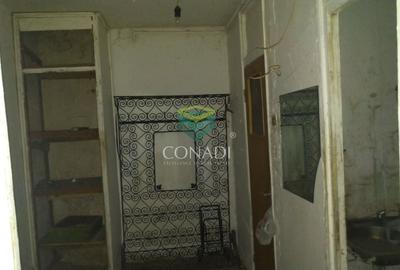 Garsonieră decomandată în Dristor - 6