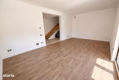 Casă cu 4 camere cu Teren 500 Mp în Tunari