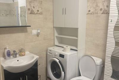 Apartament cu 2 camere semidecomandat în Florești