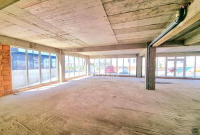 Spatiu Comercial -Floresti -Open Space/Bloc Nou/Vitrina Mare/Parcari - 7