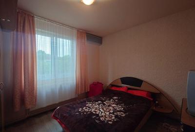 Apartament cu 3 camere semidecomandat în Central - 11