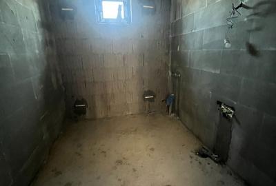 Casă cu 4 camere în Bradu - 3