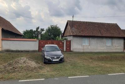 Casă cu 2 camere în Iratoșu - 1