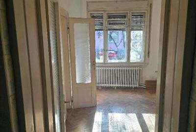 Casa Zona Ultracentrala , 6 cam SC 200 , teren 242, inc oras - 14