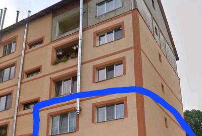 Apartament cu 2 camere decomandat în Criș - 1