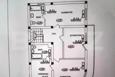 Casă cu 5 camere cu Teren 250 Mp în Central - 13