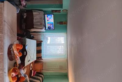 Casă cu Teren 790 Mp în Vlădești - 3