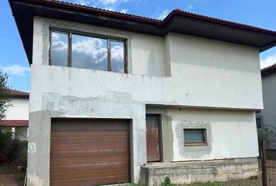 Casă individuală cu 5 camere cu Teren 458 Mp în Central - 1