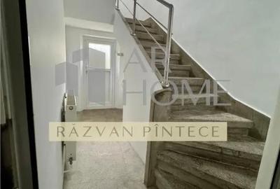 Casă cu 7 camere cu Canalizare în Central - 6