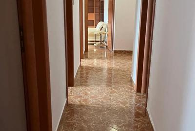 Inchiriez apt doua camere lux vis a vis de casa Poporului, decomandat, mobilat, vedere la parc Izvor - 10