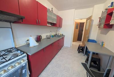 Apartament cu 3 camere semidecomandat în Drumul Taberei - 4