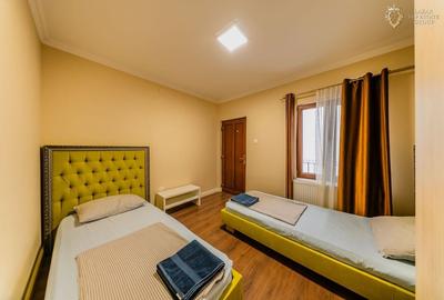 Business Industrial + Regim Hotelier - 29