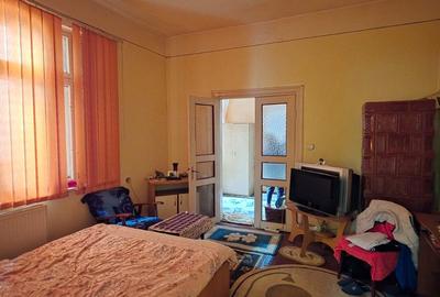 CENTRU 2 CORPURI DE CASA DIN CARAMIDA 5 CAMERE 2 BAI 2 BUCATARII UTILITATI, GAZE - 16