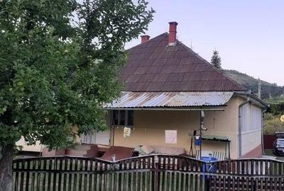 Casă cu 4 camere în Reghin - 4