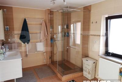 Casă cu 8 camere cu Teren 1545 Mp în Central - 9
