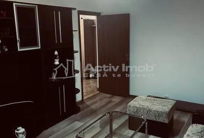 Apartament cu 2 camere decomandat în Micro 8