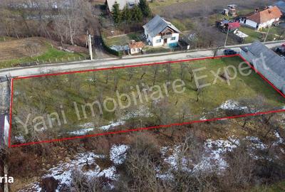 Teren de 1774 mp, în Central - 2