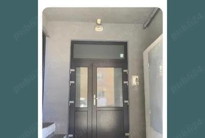 Apartament cu 3 camere decomandat în Central - 1