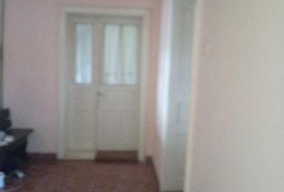 Casă cu 4 camere în Central - 4