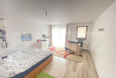 Casa de 630 mp si teren 600 mp, mobilata si utilata, zona Ce - 19