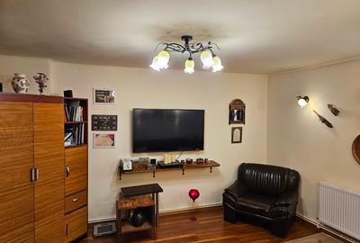 Etaj de vila cu 4 camere si mansardă, situat la stradă, potrivit pentru birouri - 5