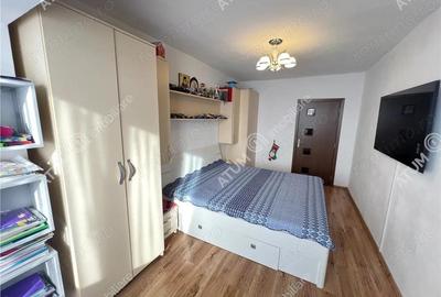 Apartament 3 camere mobilate utilate 2 bai pivnita zona Turnisor Sibiu - 1