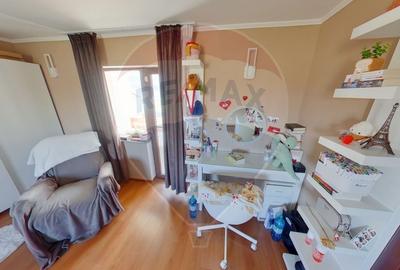 Casă cu 5 camere cu Teren 5204 Mp în Central - 15