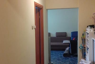 Chisinau,Basarabia,bl.1982,reabilitat,et.1/10,Amenajat,2 bai,2 balcoane,centrala - 3