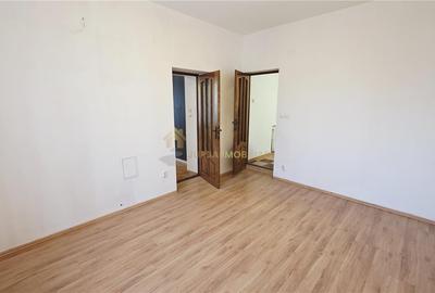 Apartament cu 3 camere semidecomandat, mobilat în Central - 17