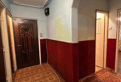 De vanzare apartament cu 3 camere, 2 bai,zona Episcopiei, 58.000 euro - 5