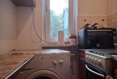 Apartament cu 3 camere decomandat în George Enescu