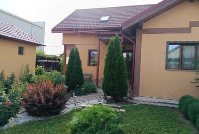 Casă cu 4 camere în Cazasu - 1