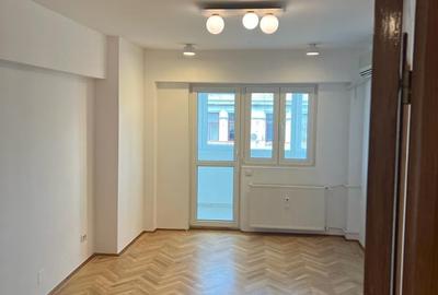 Calea Victoriei, stradal, bloc 1980, renovat, pretabil locuit/birouri - 14