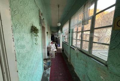 Casa de vanzare in suprafata de 100 mp localizata central i - 8