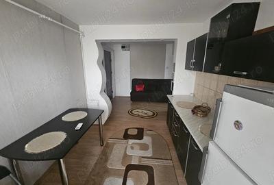 Vand apartament cu 2 camere , transformat in 3 - 2