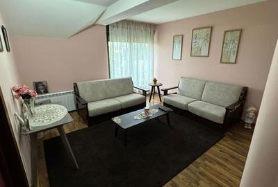 Casă cu 4 camere în 14 Mai - 2