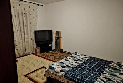 Casă cu 6 camere cu Teren 245 Mp în Central - 2