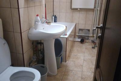 Garsonieră decomandată în Rahova